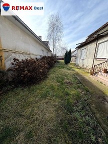 Будинок у с. Есень