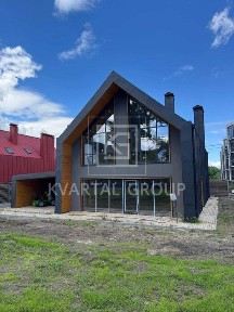 Окремий котедж 190м² з власною ділянкою 8 соток