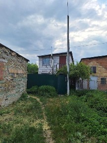 Продам 2-х поверховий будинок- гараж 110м2 в центрі, район переїзду