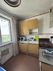 Продам 3 комн квартиру 72м2 Роганский ж/м метро Индустриальна