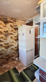 М. Холодная Гора, продам 3х комн. кварт., пер. Чередниченковский 7
