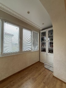 Продаж 3-кімнатної квартири, р-н Вишневий