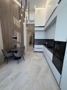 вулиця Михайла Бойчука, мікрорайон Звіринець, район Печерський, Київ, метро Звіринецька (Дружби народів), вул. Михайла Бойчука 19А • ID 34583129