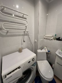 Продається 2 кімнатна квартира вулиця Рошенська 3/5 п. з А/О