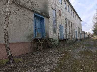 Продаж та оренда складів ангарів