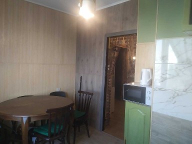 Продам велику 3 кім. квартиру Харківський вул. Вербицького БЕЗ КОМІСІЇ