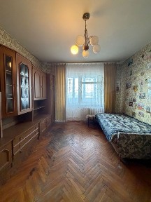 Продається 3к квартира у Вишневому у центрі міста!