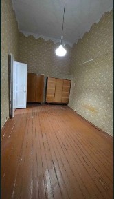 2к/к Пр. Центр/ вул. М. Морська. 62 кв. м жилкоп Місце під авто+сарай великий Центр