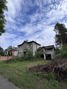 Продам котедж в Рожівкі біля лісу та озера!