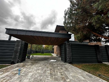 Продаж неймовірного будинку в соснах, преміальної якості