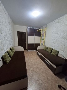 Продам 3 кімнатну квартиру Піски 4й південний