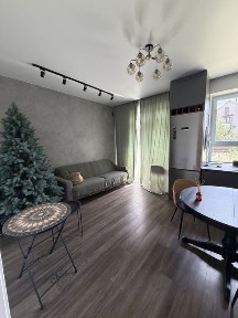 Таунхаус кутовий в Ірпені з якісним ремонтом!