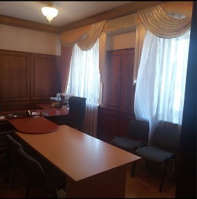 Здам в оренду власні приміщення 34 кв. м, и 26 кв. м, гараж под склад