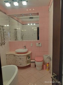 Продам квартиру 2-кімнатну сталінку Югок паркова зона.