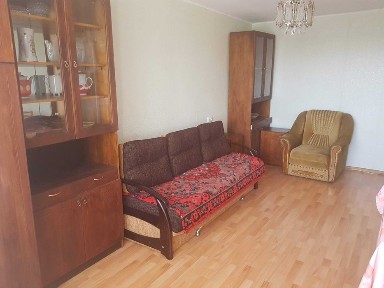 Квартира-телепорт в тишину. Ретро-уют на ДВРЗ с видом на лес.