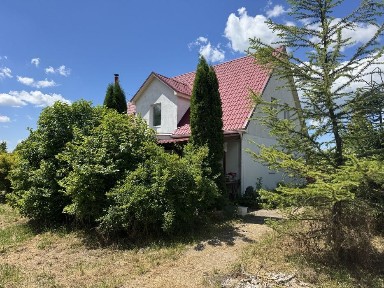 Продам в Зазим´я будинок з ремонтом 125 м2 біля власного озера., 16 соток землі + 9 соток водойми., 19 хв до Києва