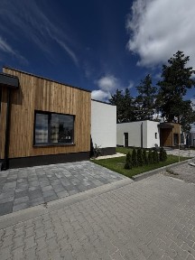 Одноповерховий будинок 125 м2 на 5 сотках в закритому КМ в 10 хв від Києва в с. Іванковичі. Розтермінування до 24 міс.