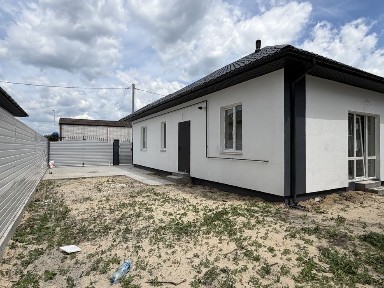Продаж будинку в р-ні 3 школи з газом