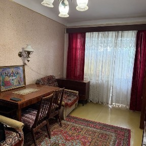 Продаж 3 кімн. квартири на вул. Червонія