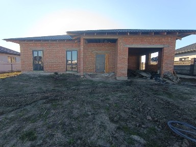 Рованці! Баобаб, вулиця Дужби, 650 дол. м.2 10 сот. гараж
