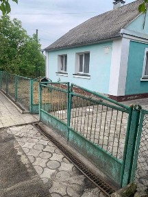 Будинок в Ковелі з ділянкою
