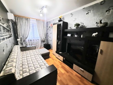 Продам 2к квартиру з ремонтом на вул. СКД