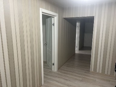 Квартира трьохкімнатна