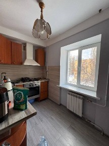 Продаж 2 х кімнатної квартири. Святошинський район ! Корольова 7!