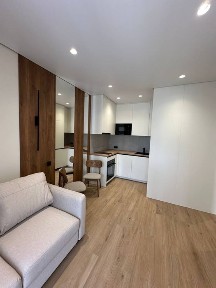 Продам 1-ну квартиру від власника в жк Республіка