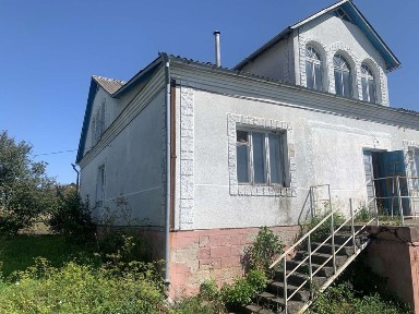 Одноповерховий будинок з масандрою