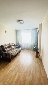 Продаж: 3 кімнатна квартира вул. Лазаренка, забудовник КарпатБуд.