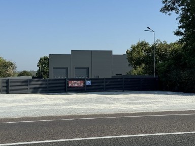 Продаж сучасного складського приміщення. 1200м², 42сот. в 7 км від Львова в с. Бартатів з прямим виїздом на логістичний шлях М11 Львів-Шегині.