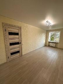 Продам 2-х кімнатну квартиру з ремонтом (район Черемушки)