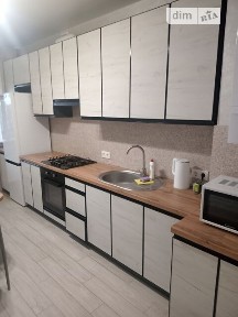 Здам подобово 1к квартиру на вул. Яровиця 9, кв. 50 • ID 32885190