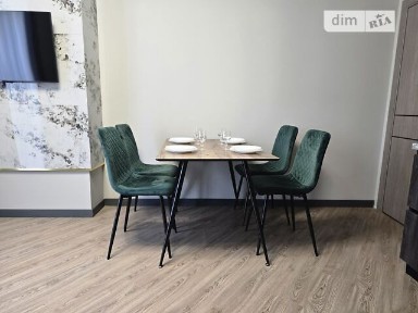 Здам подобово 1к квартиру на вул. Миколи Бобяка 1 • ID 30964790