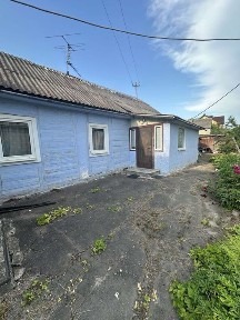 Продаж будинку біля озера Басів Кут
