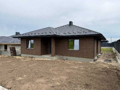 Продам 3-кімнатний будинок на ділянці 7 сот. Паркан по периметру. Без комісії для покупця ! !
