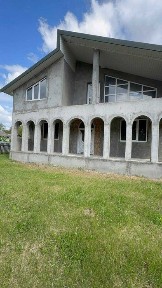 Продаж Будинку з гарним господарством.