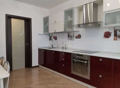 Продам 2-кімн. 65 м. кв. Урлівська вул. 34