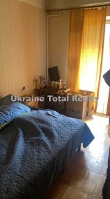 ТОП ЛОКАЦІЯ! Метро КПІ 2хв пішки! 2к квартира під ремонт! Вулиця Політехнічна 5-А