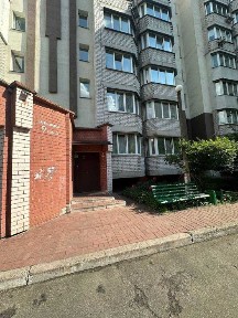 Продаж просторої квартири на Степана Рудницького 140 кв