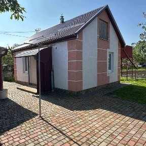 Капітальний доглянутий будинок в Шостаках
