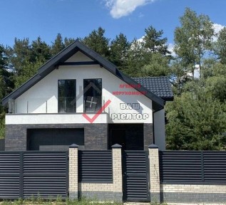Продаж Розкішного Будинку біля соснового лісу