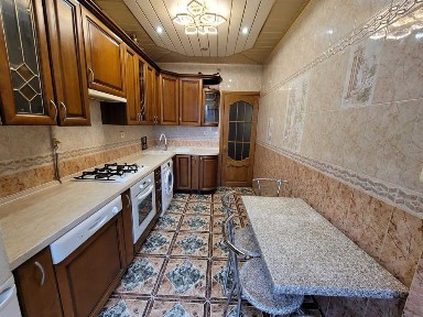 Сдам срочно 3 ком квартиру Садиковская ул