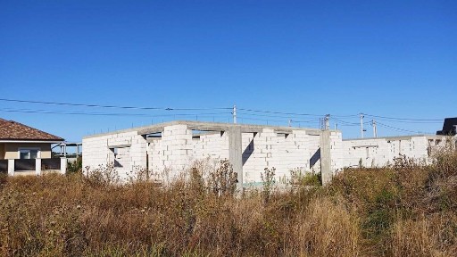 Продається ділянка з недобудованим будинком КМ 