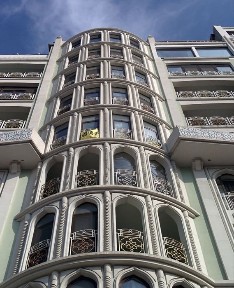 Центр Одессы, в малоквартирном клубном доме ЖК«Шах-Наме» возле Опернаого театра!