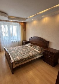 Сдам 3к квартиру Центр, пр. Центральный, Марк Плаза. Свое отопление.