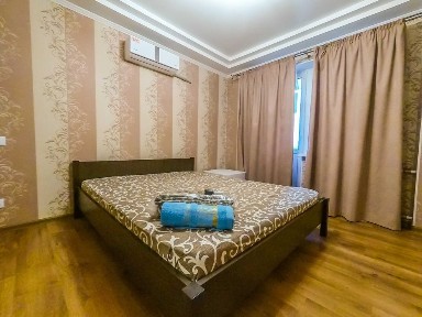 КВАРТИРА 1к почасово-подобово на сутки метро Г. Дніпра, знижки в описі!
