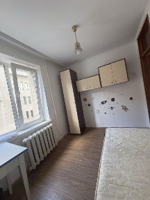 Продаж 1- кімнатної квартири, перероблена в 3- кімнатну, вул. Набережна