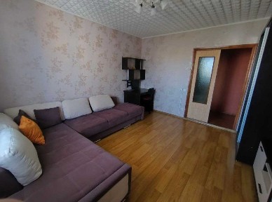 Продам 3 кімнатну квартиру по вул. 6 Грудня (р-н Файномаркету)